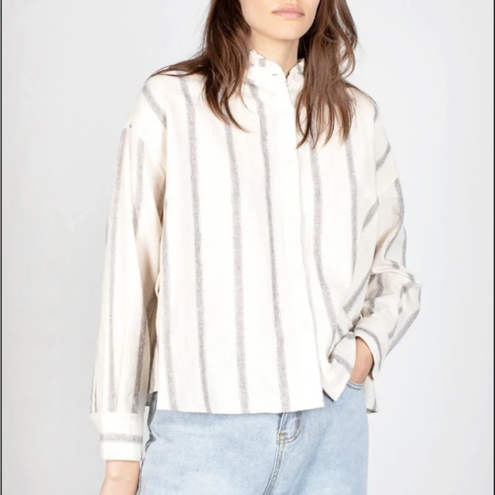 Mod Ref Ruffle Collared Shirt - Picture 1 of 7